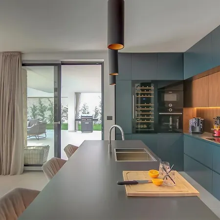 #1 For 8 People Near Rovinj With 50 M2 Private Pool, Sauna & Pet Friendly Rovinjsko Selo
